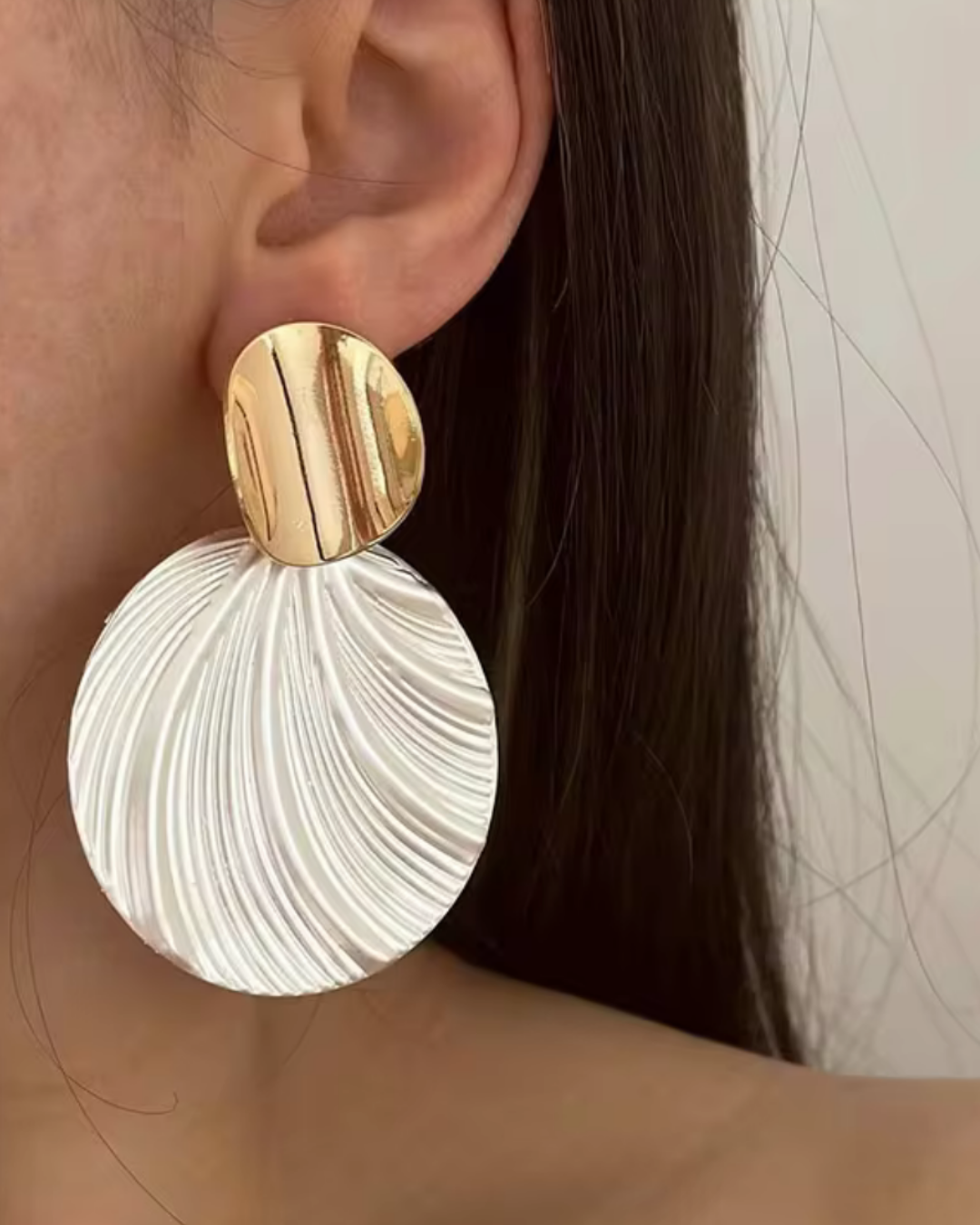 Oyster Whirl Earrings